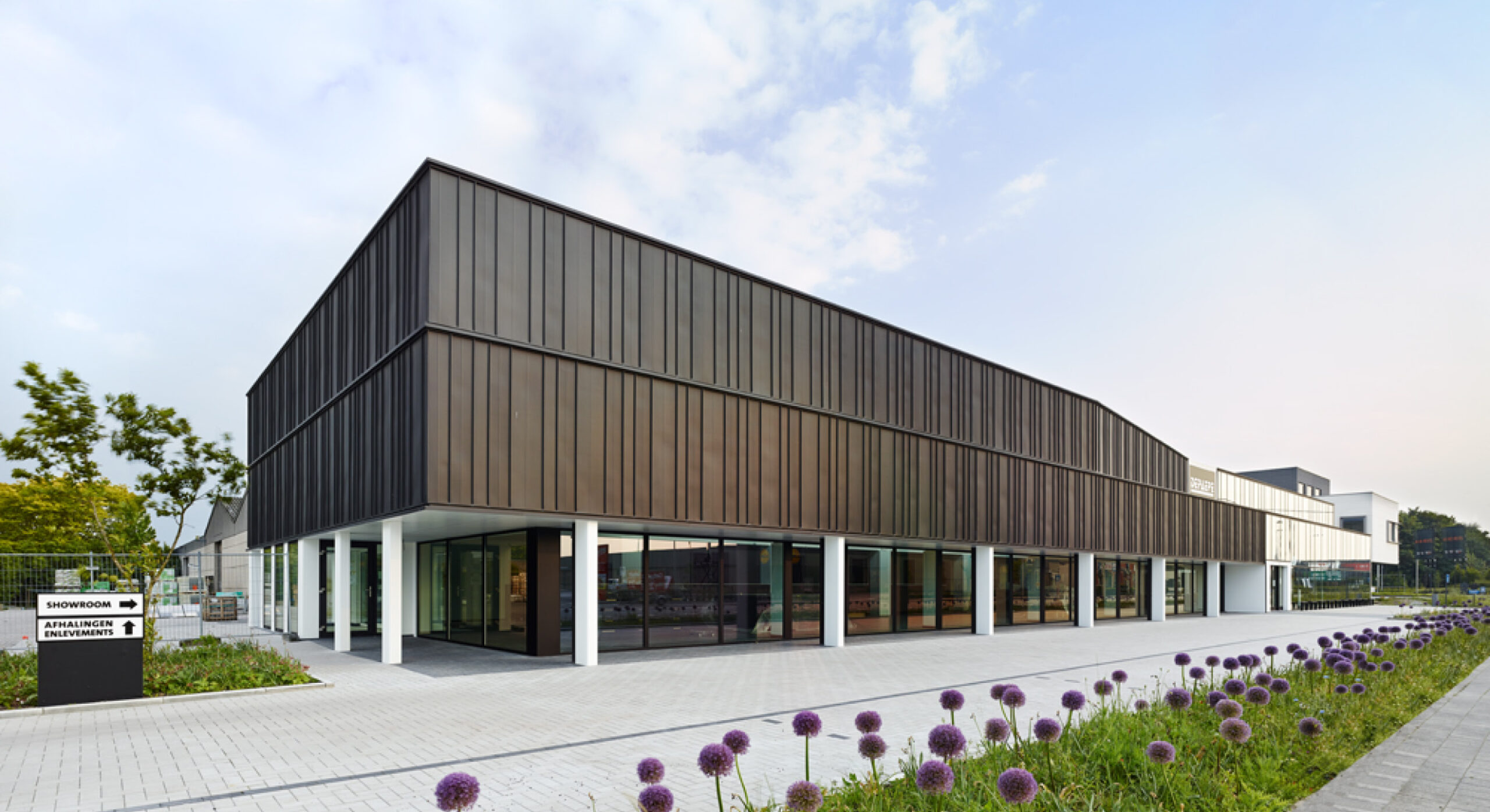 Tegels depaepe toonzaal AVDK architecten